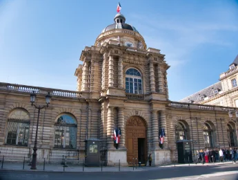 Loi Ripost : le Sénat valide un renforcement des interdictions administratives de stade